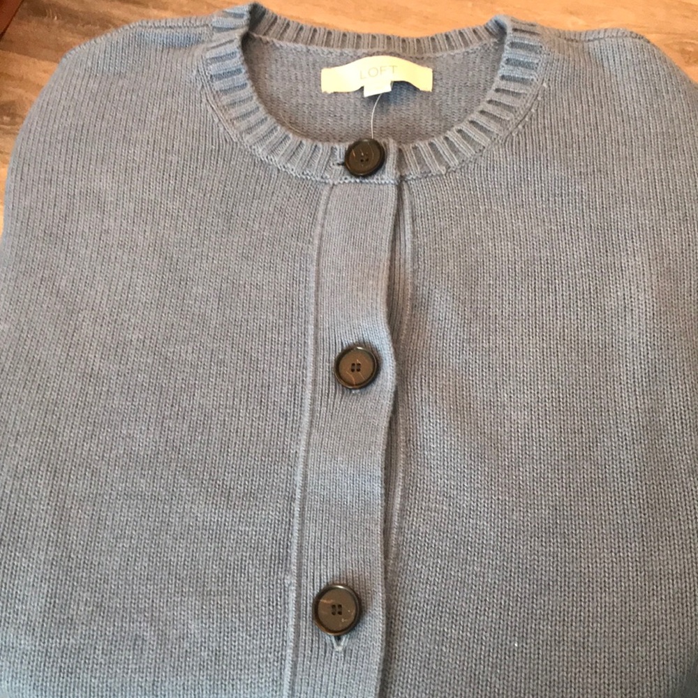 Scoop neck cardigan